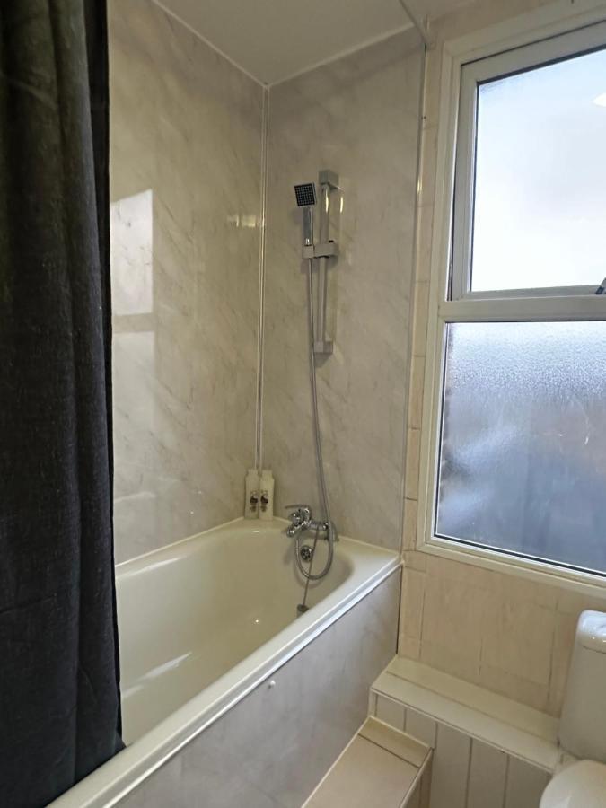 Beautiful Studio Apartment No4 Forest Road 伦敦 外观 照片